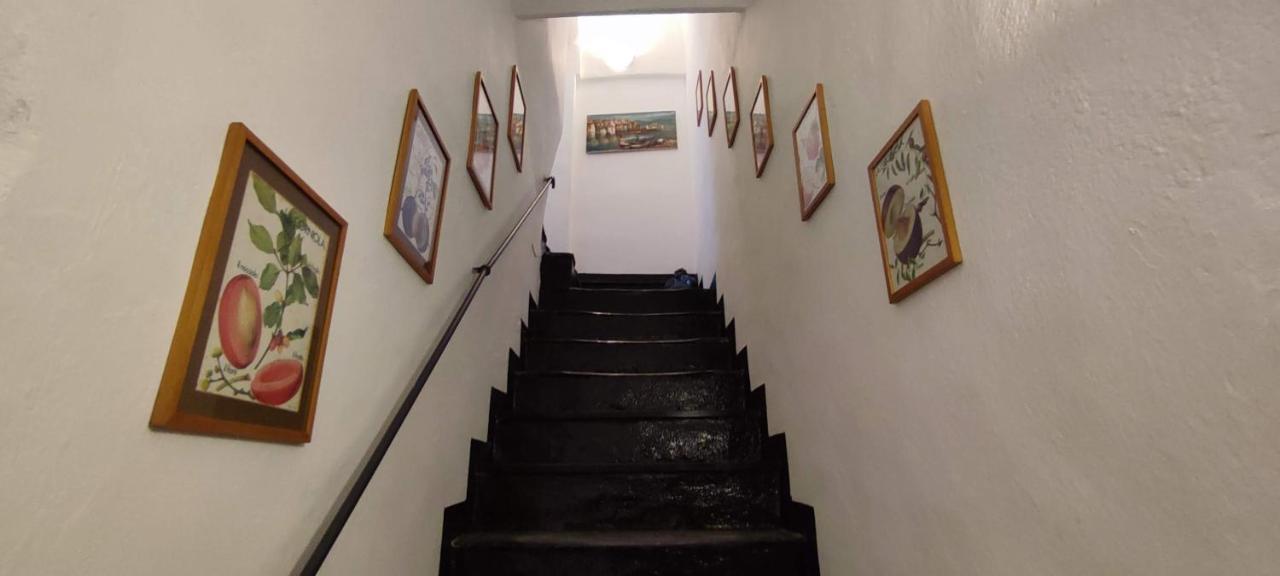Ideale Per Escursionisti, A Pochi Minuti Dal Mare E Dalle Falesie- Casa Celeste Cisano sul Neva Buitenkant foto
